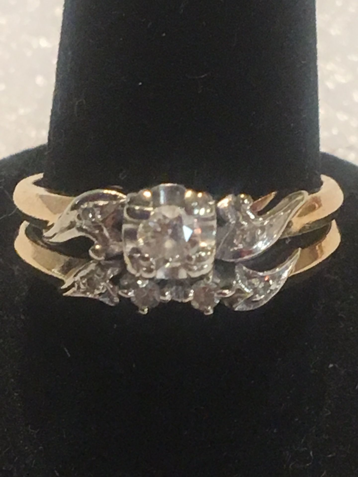 14K Gold & Diamond Wedding & Engagement Ring Set - VINTAGE- 4.3g - Size: 6.25 - 3mm main Stone - 2 - 2mm stones on engagement- 2- 1mm Stones on each