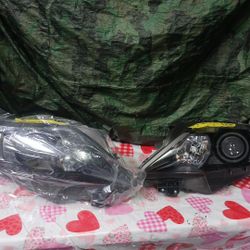 2010-12 Lexus RX350 L&R Headlight Black 