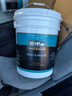 2 5 Gallon Buckets Behr paint