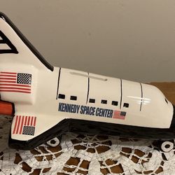 Vintage Ceramic Kennedy Space Center Souvenir Space Shuttle Coin Bank 