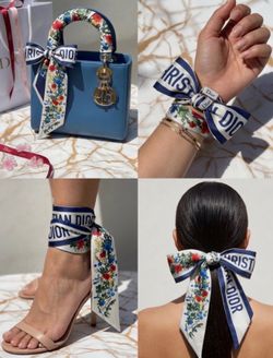 Silk Woman twilly scarf Authentic