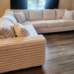 *SOFTEST EVER!!!* Brand New Byers Market Wham Cream Thick Corduroy 2pc Full Length Sectionals