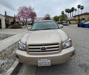 2004 Toyota Highlander