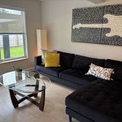  Black 2-Piece Sectional Sofa – Excellent Condition!