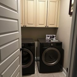 LG  Electric Dryer Only $395 Or Best Offer