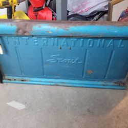 International Scout Tailgate