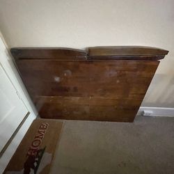 Hardwood Dining Room Table 