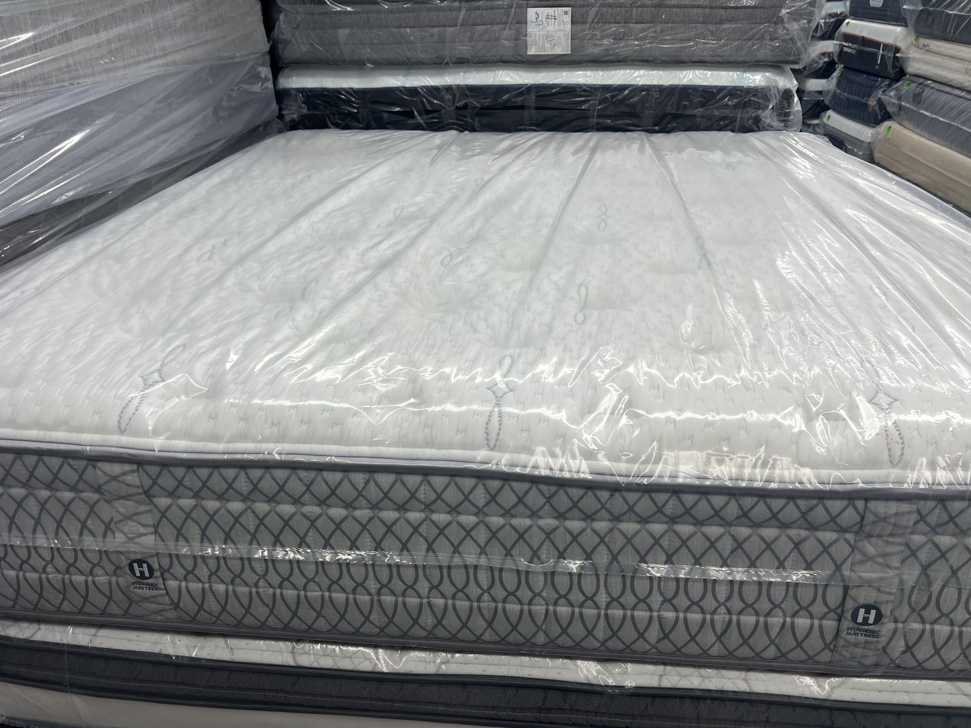 KING SIZE KLUFT AIRELOOM COPPERTECH SILVER (FIRM) MATTRESS & BOX SPRINGS BED SET
