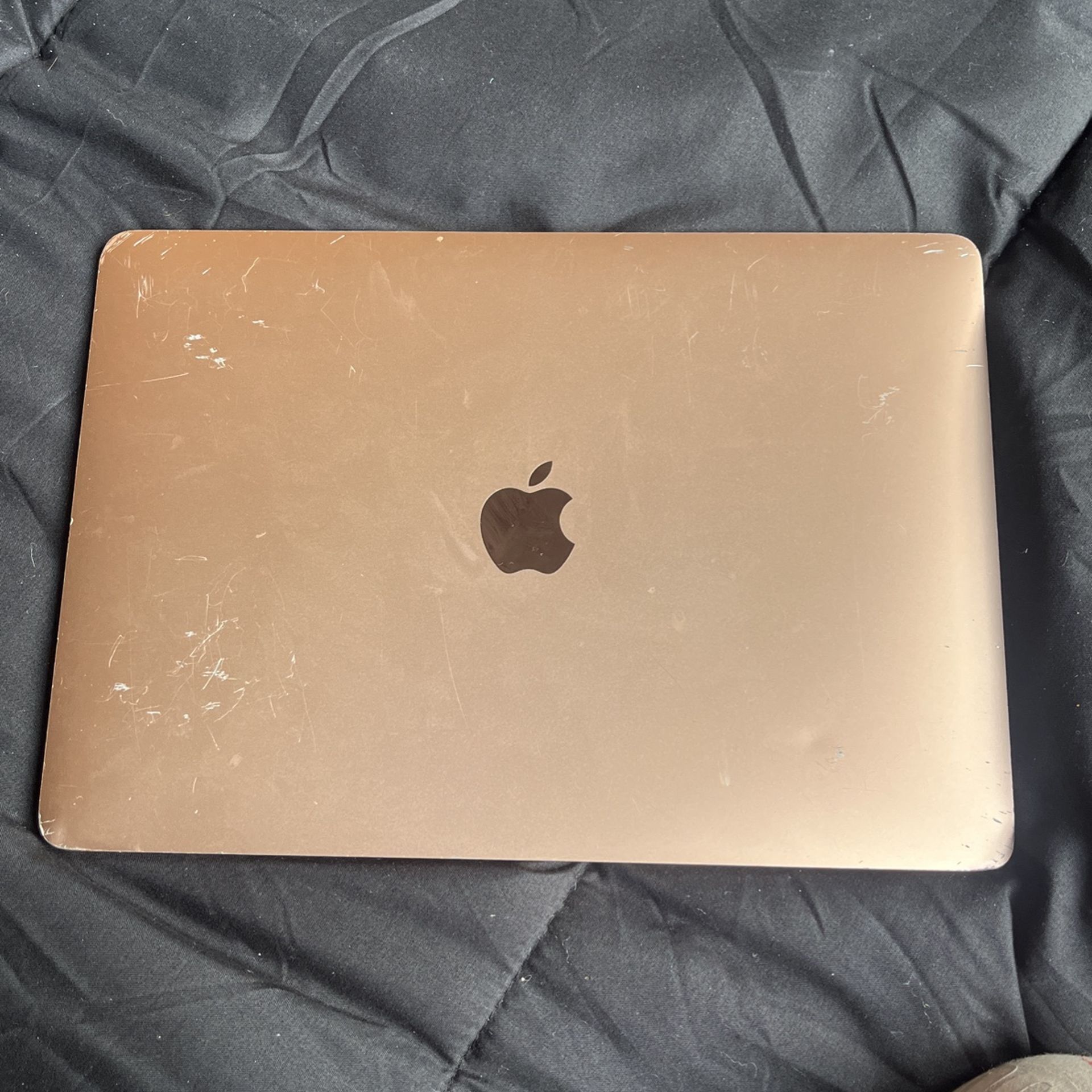 MacBook Air 2018 iCloud Locked