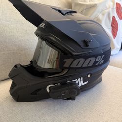 O'Neil 1SRS Helmet Size M + 100% Strata Goggles+ Helmet Headset