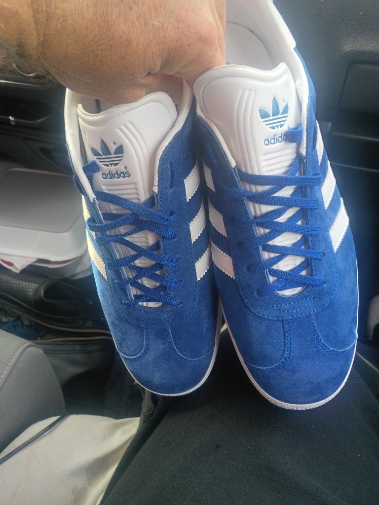 New Adidas Size 12