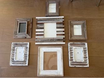 Collection of picture frames