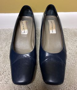 Women’s Navy Dress Pumps Size 7 By Croft & Barrow