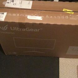 LG 34” Ultra gear GN850 Curved Screen  LED
