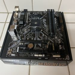 Computer Motherboard