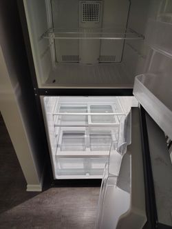 GE Refrigerator