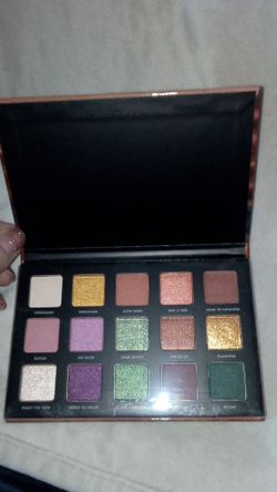 Makeup palettes