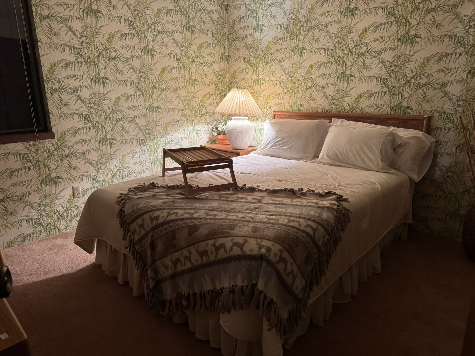 Bedroom Set Complete TODAY Only!