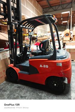 Sunmax A-20 Electric Forklift