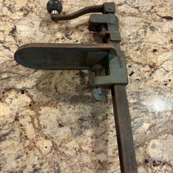 Vintage Edmond Can Opener