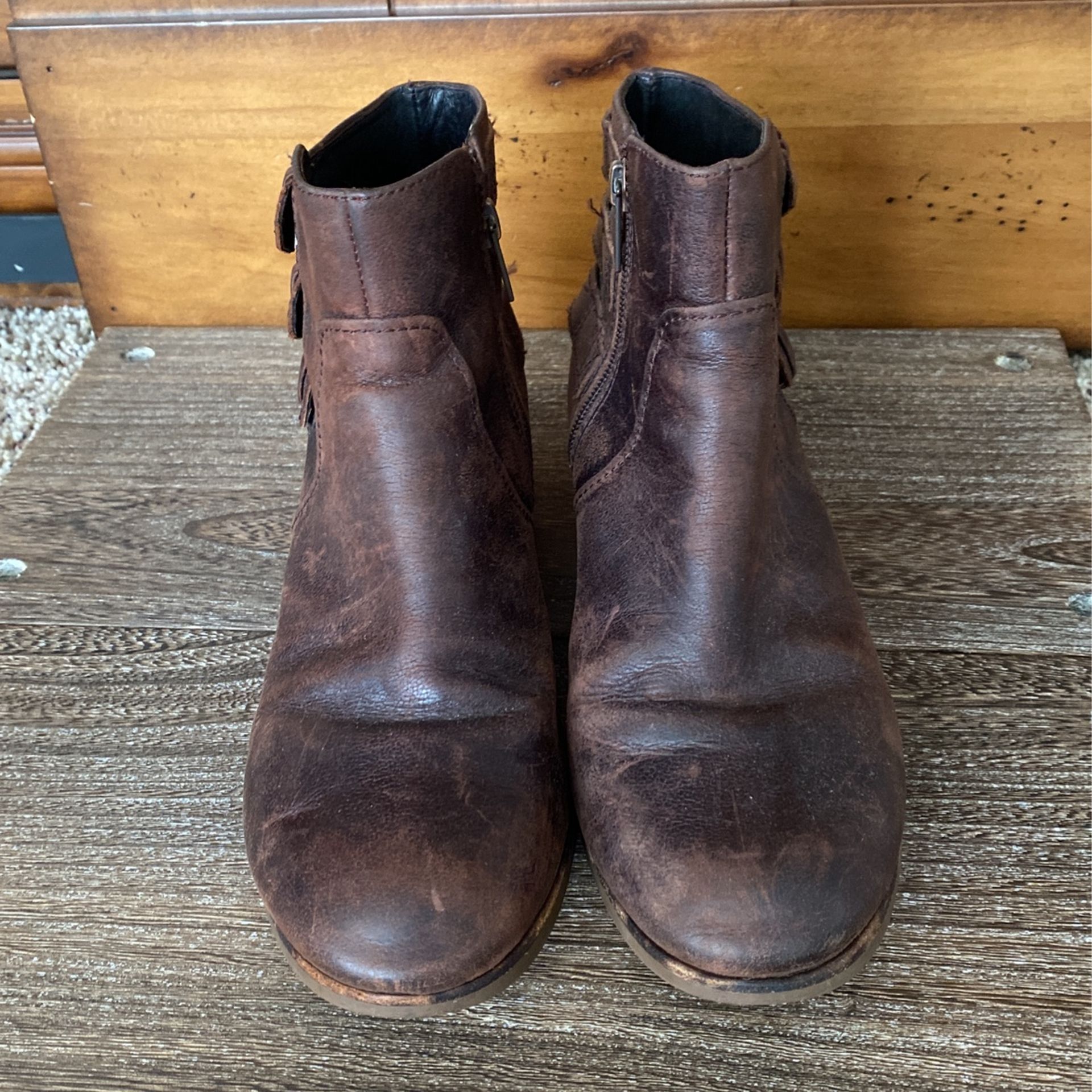 UGG Boots Size 7.5