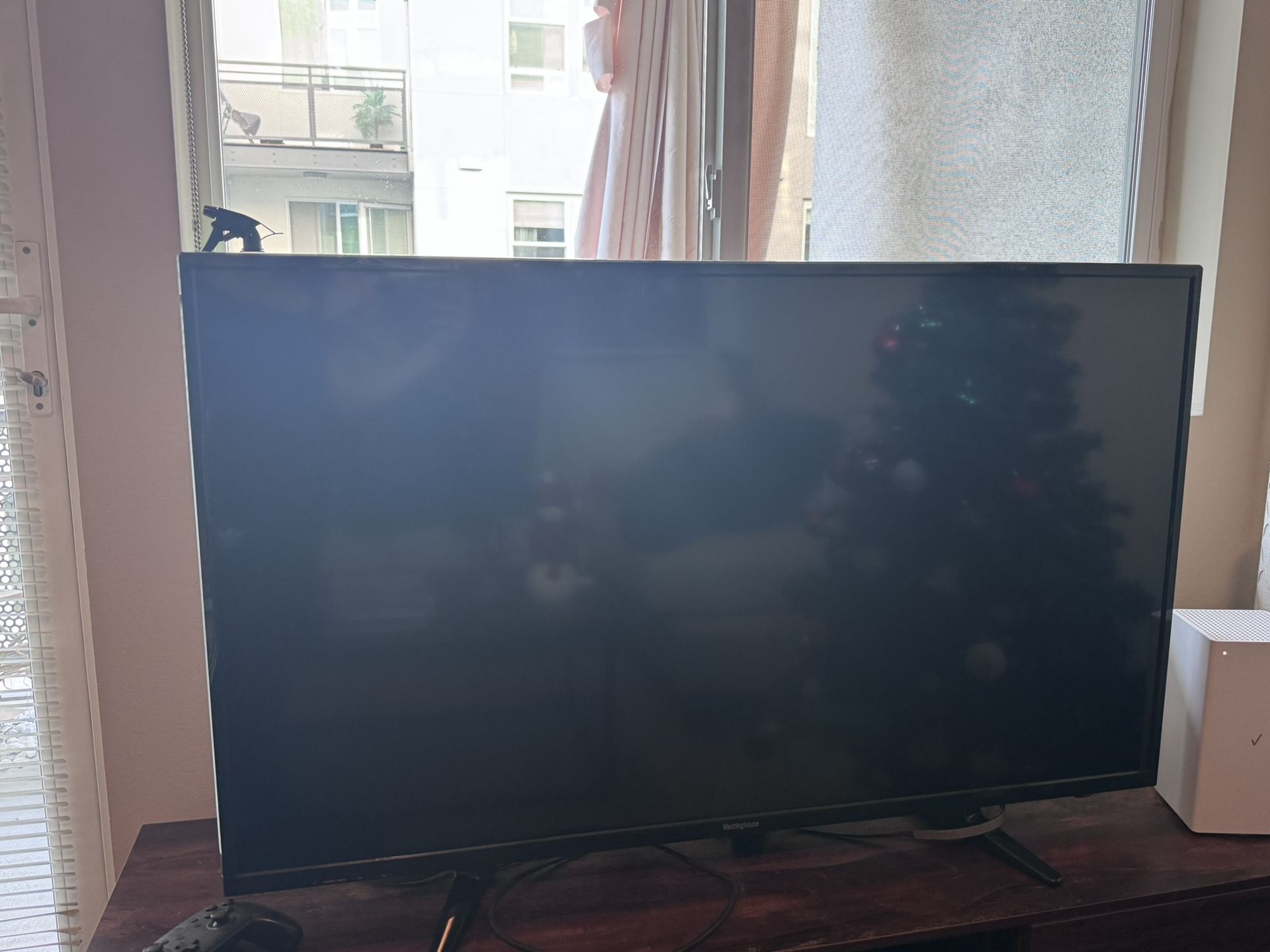 Westinghouse - 48" Class - LED - 1080p - HDTV+Roku