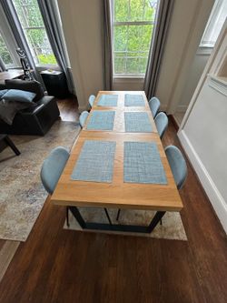 Extendable table