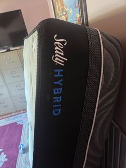 Mattress sealy hybrid