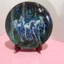 Royal Doulton Power Of The Unicorns Plate 