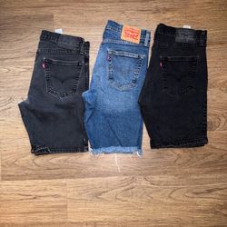 Levi’s Shorts  34
