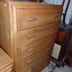 Basset Dresser 
