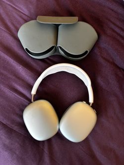 Apple AirPods Max Headphones with Case