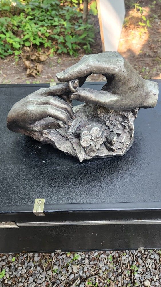 Statue