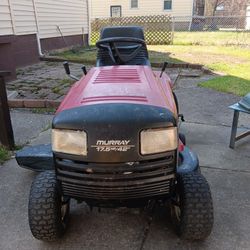 Driving Lawnmower Tractor New Carburetor And New Battery 