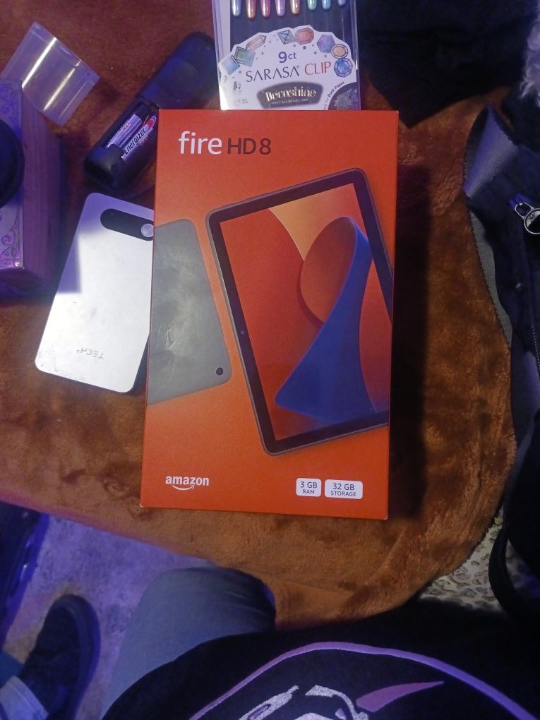 FIRE HD8 TABLET
