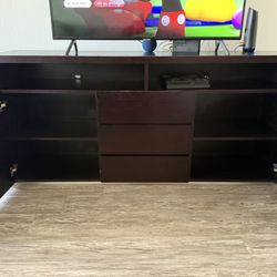 Tv unit