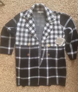 Kasper Plaid Two Tone Cardigan