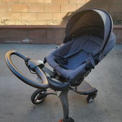 Stroller 