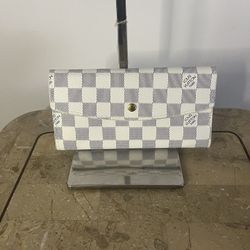 White Checkered Wallet 