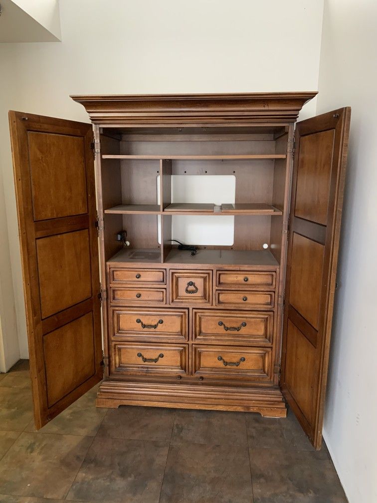 BLOWOUT SALE! - Elegant Antique Wooden Cabinet - A Majestic Storage and Display Solution!