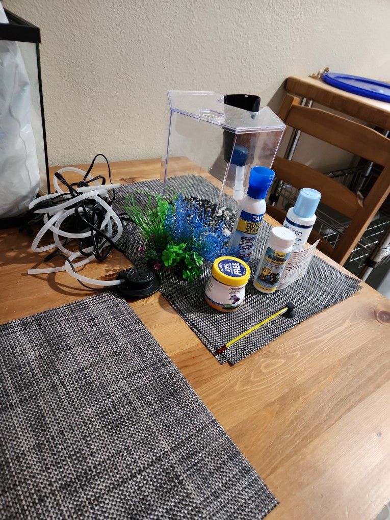 1 Gallon Fish Set Up