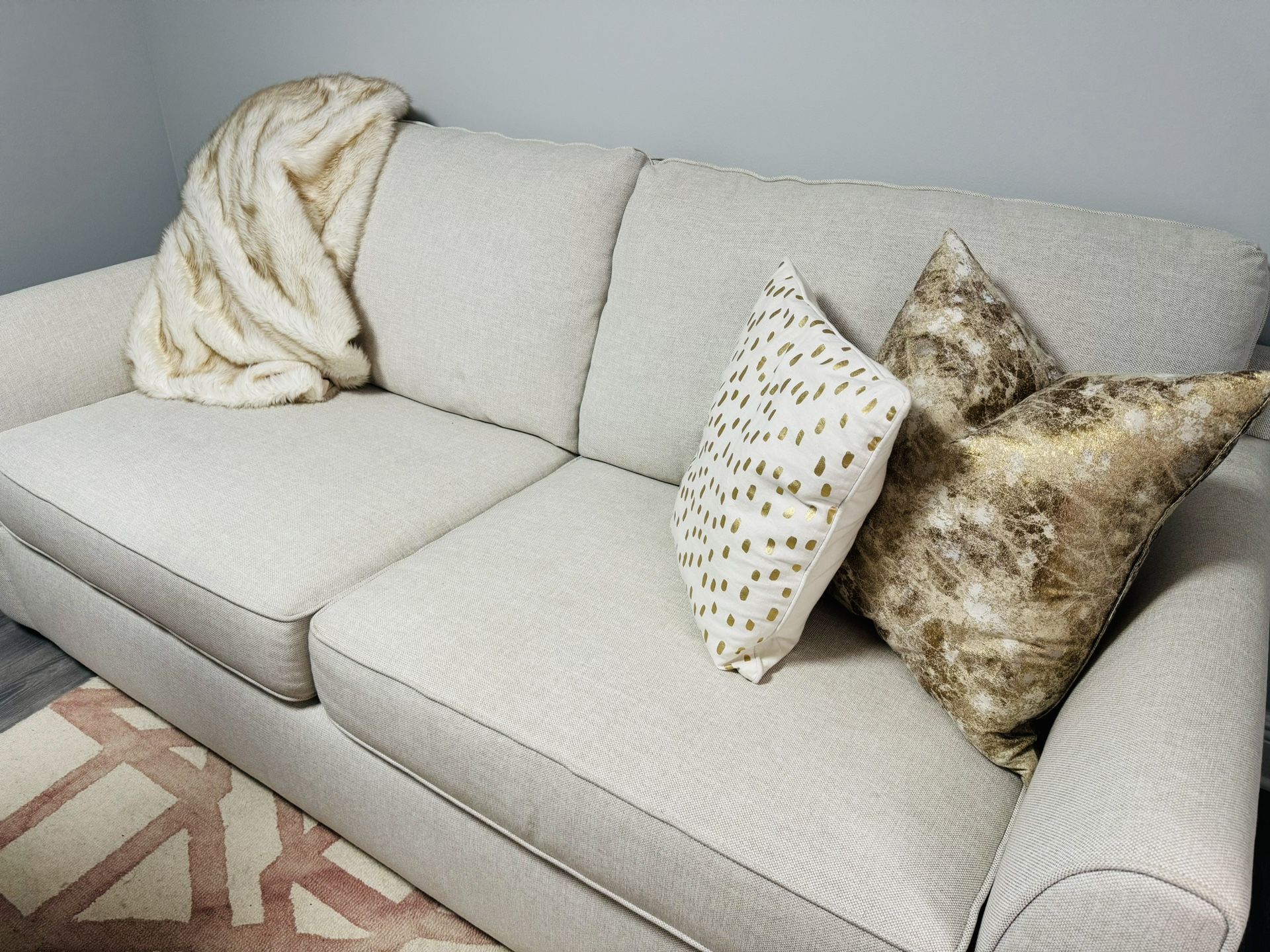 REDUCED PRICE - Fabric Memory Foam Sleeper MINT Condition