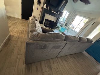 Grey sectional couch 650obo