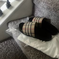 Burberry slides