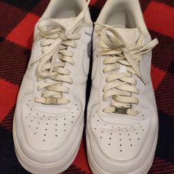 Size 12 Mens White Nike Airforce 1s 