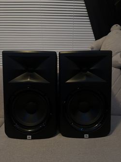 JBL Studio Speaker/Monitor (LSR308) 8’
