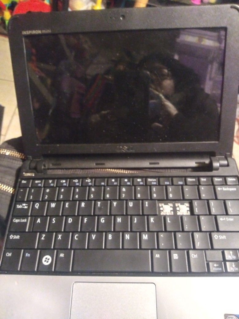 Small Lap Top And Case As Is. For Parts. $10