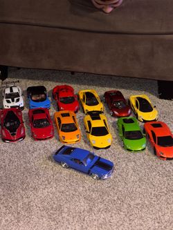 1:24 Scale Model Car Collection
