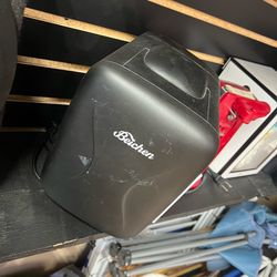 Mini fridge