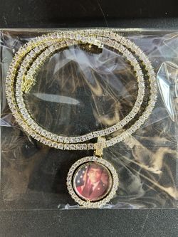 Photo Pendants W/Chain